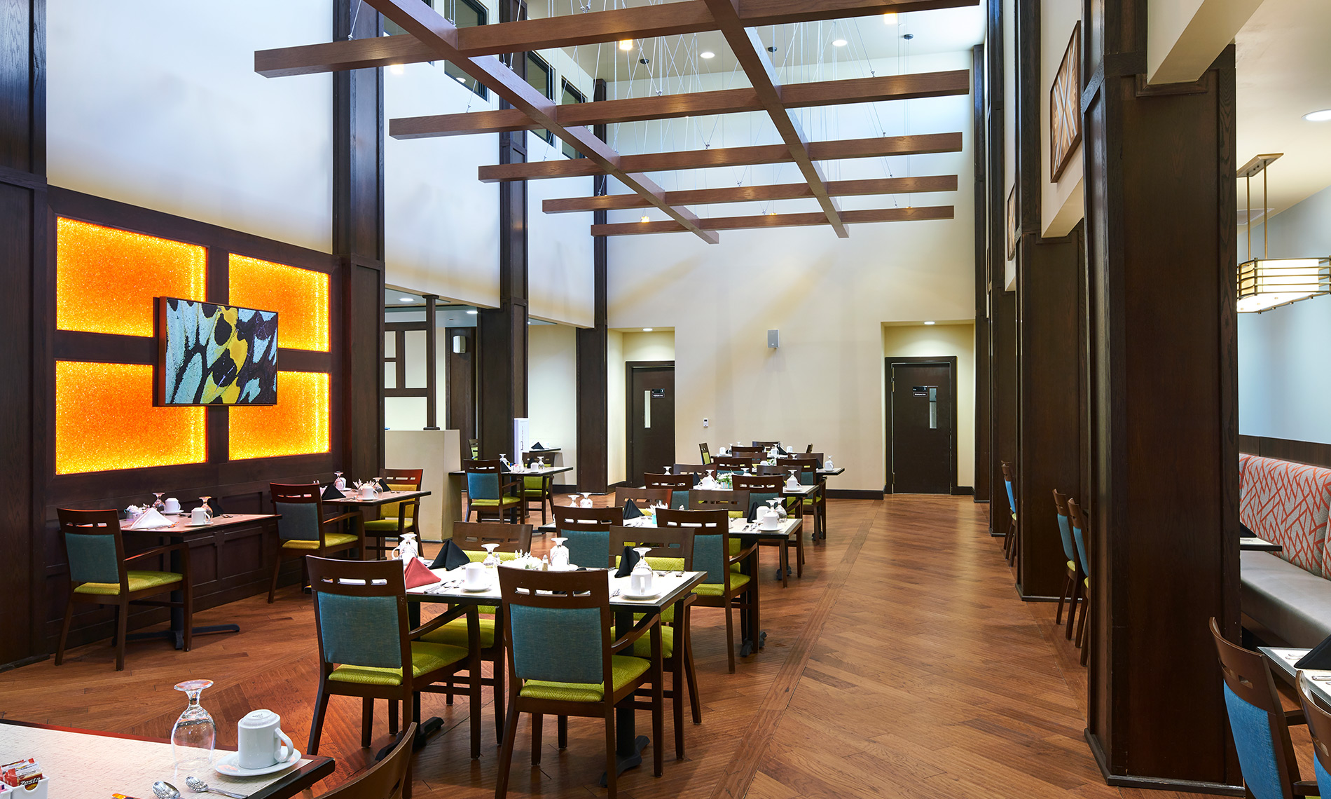Cherry Hills dining area