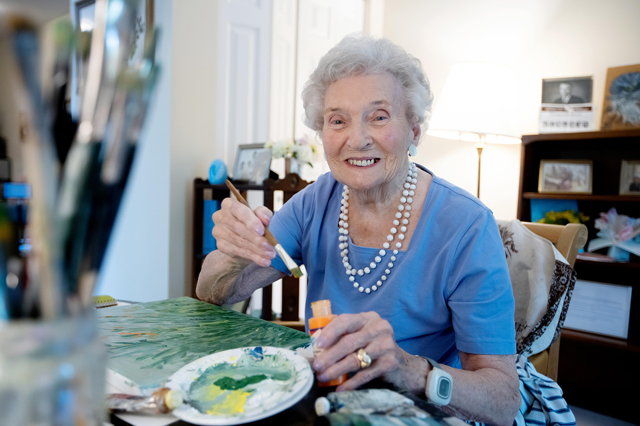 An Old Lady paints
