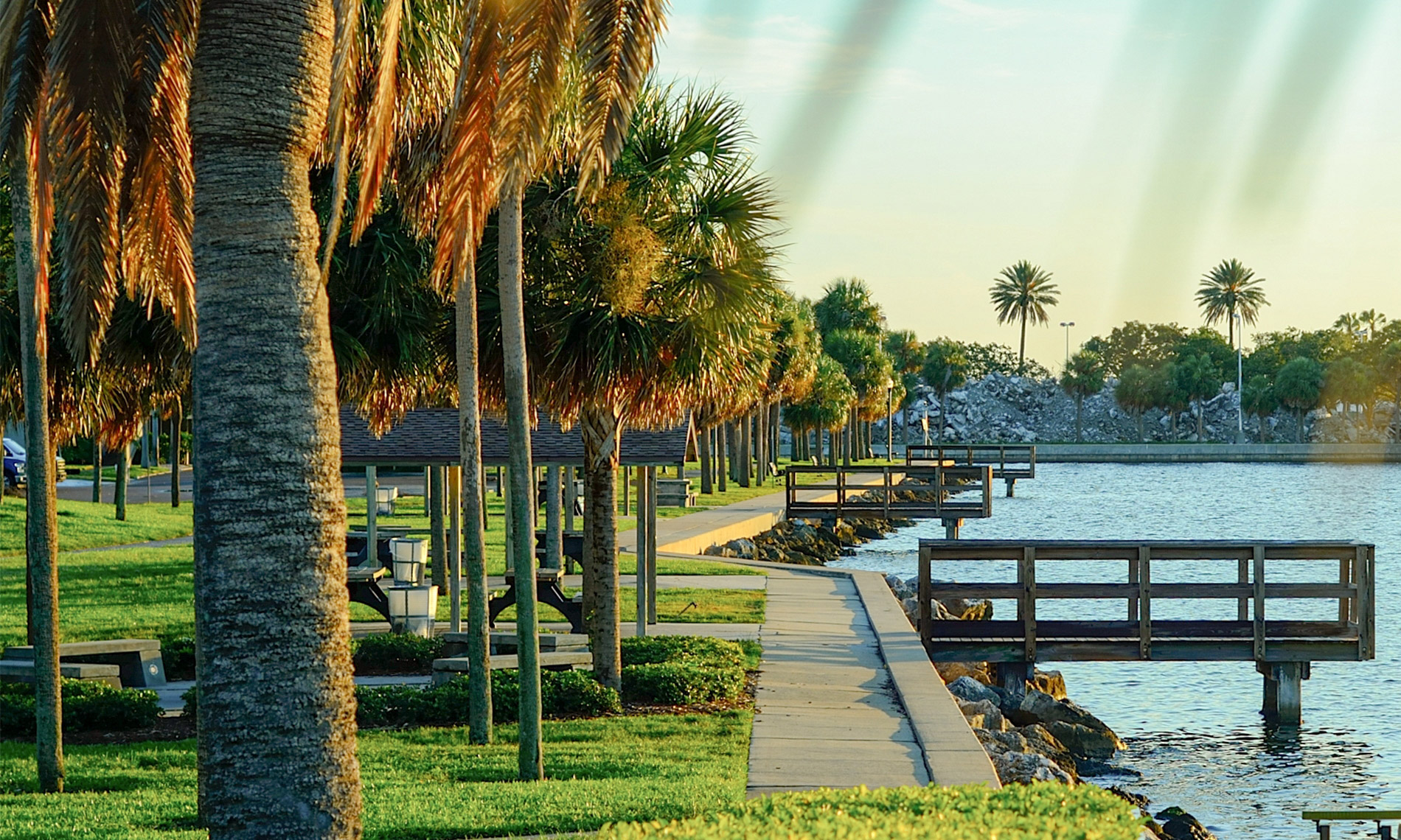 View of the neighborhood bay and its vast nature