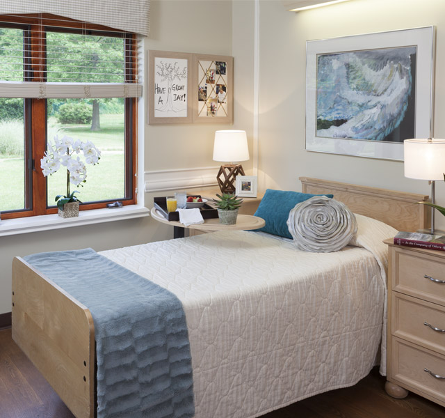 Twin bed in a lovely bedroom