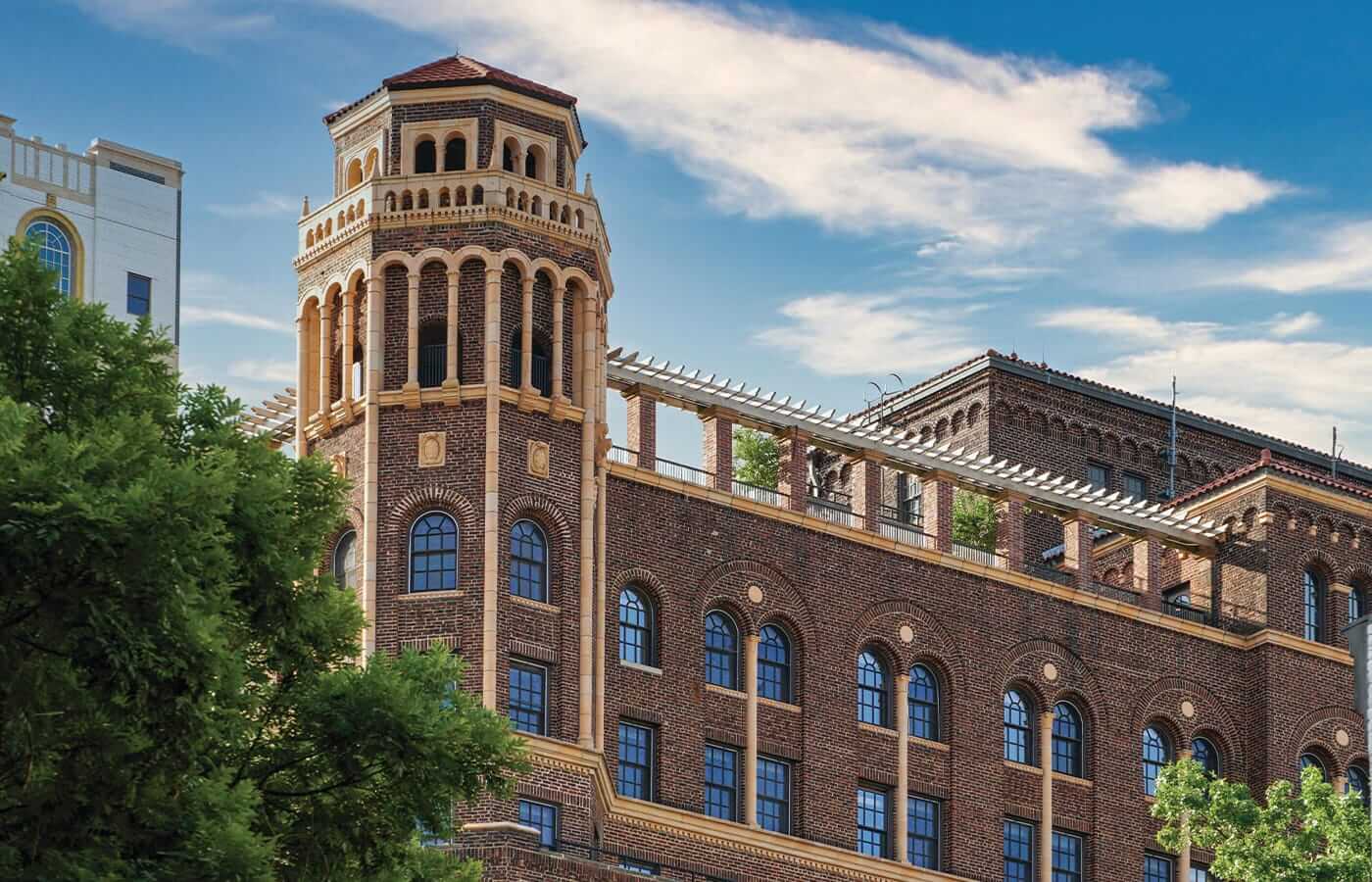Exterior shot of the Watermark at Brooklyn Heights showcasing one of the Towers
