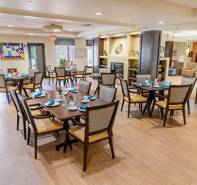 Cherry Hills dining tables