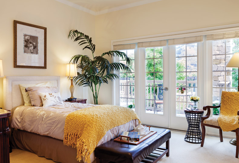 Short Stay Beautifully decorated Bedroom with large window