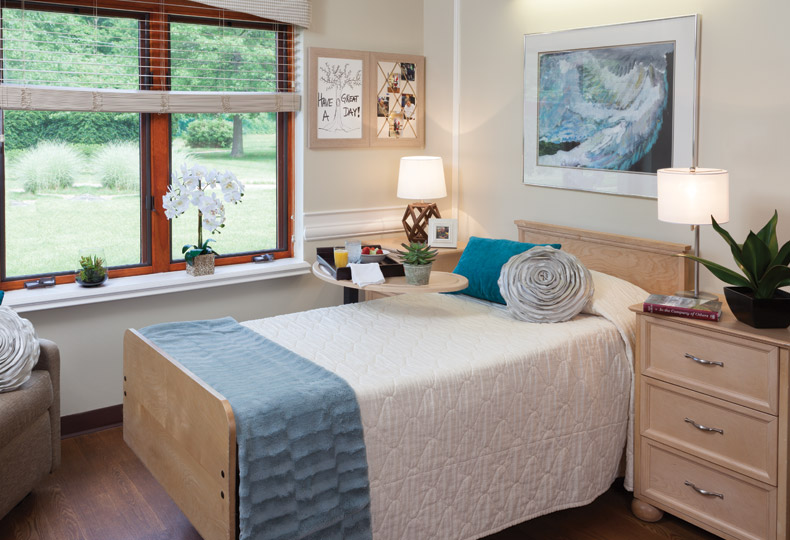 Shortstay Twin bed in a lovely bedroom