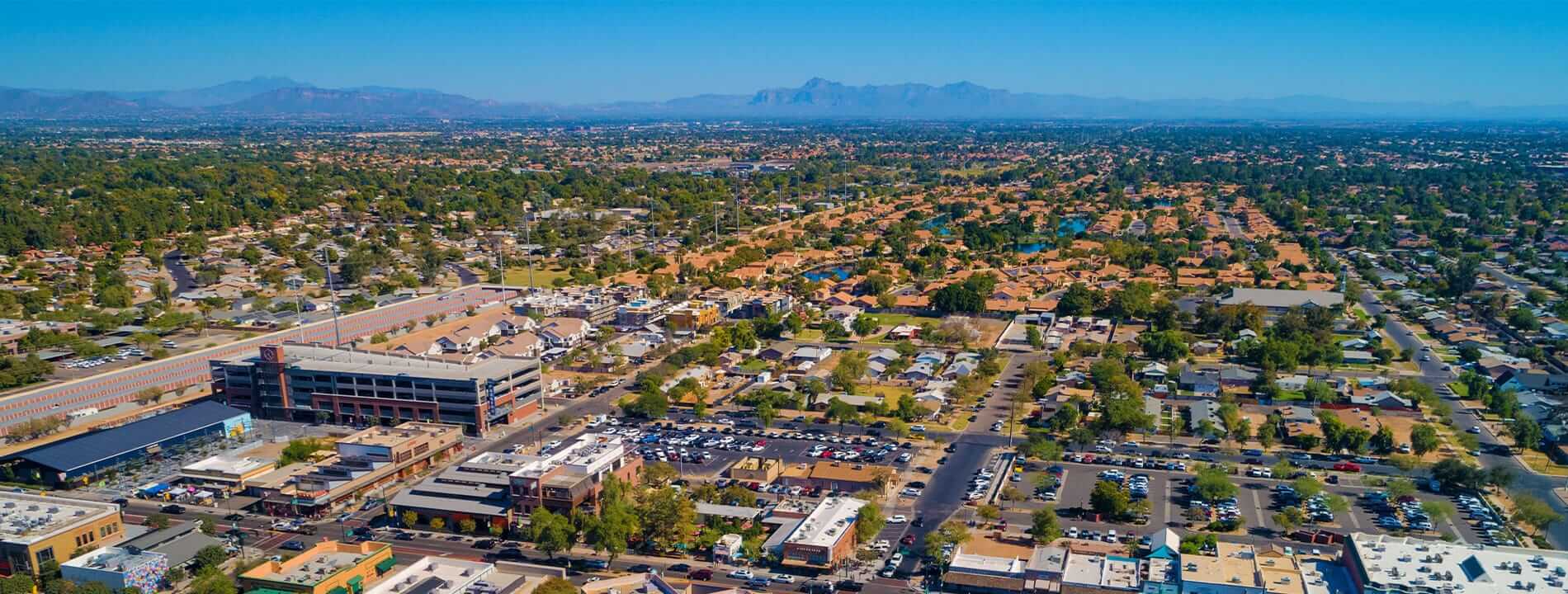 Lakefront living near Phoenix